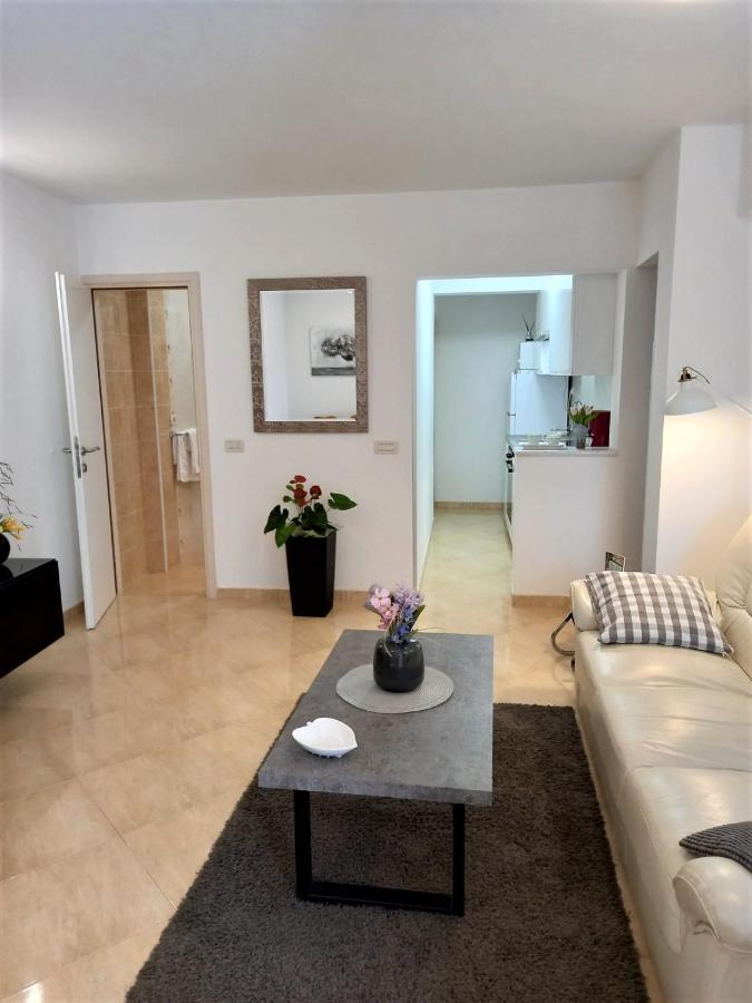 Melody Apartment Пореч Екстериор снимка